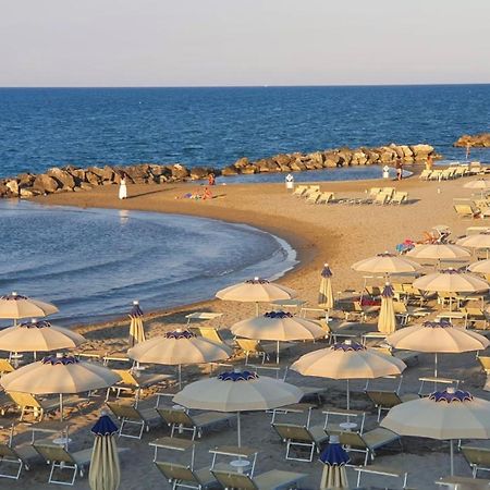 Hotel Holiday Sunshine Summer Misano Adriatico Exteriér fotografie