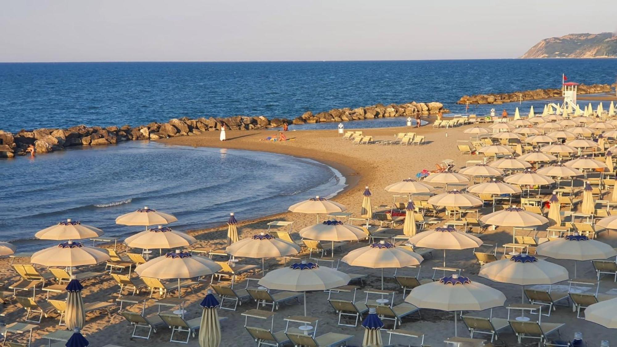 Hotel Holiday Sunshine Summer Misano Adriatico Exteriér fotografie