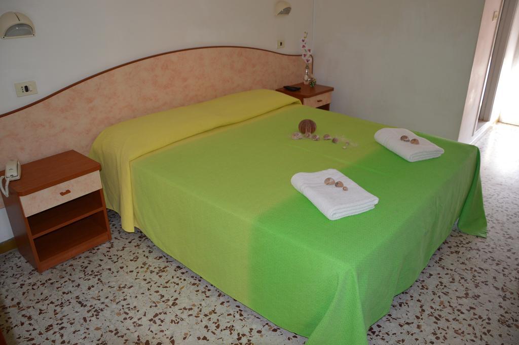 Hotel Holiday Sunshine Summer Misano Adriatico Exteriér fotografie